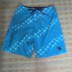 Hurly 水着のサムネイル