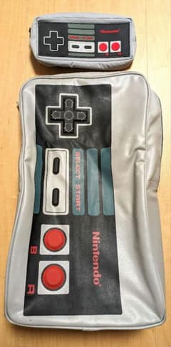 ZARA ファミコン NESコントローラー ポーチ＆リュック Nintendo - メルカリ