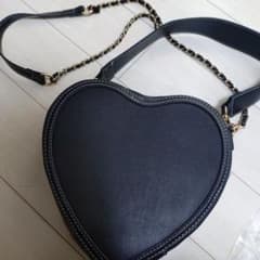 ハートのドール用ショルダー　メルカリショップス Heather】ハート型 立体 ブラック ショルダーバッグ - メルカリ