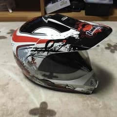 オフロード ヘルメットのサムネイル