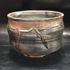 美しい古美術◼️蔵から謎の光を放っている大きな抹茶茶碗が出てきました。茶道具、骨董 美しい古美術◼️蔵から謎の光を放っている大きな抹茶茶碗が出てきまし