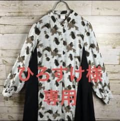 ✨HARE✨ロングワンピース 白 総柄 切り替えデザインのサムネイル