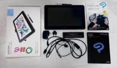 【uni専用ペン付き】Wacom One 液晶ペンタブレットクリスタガイド付きのサムネイル