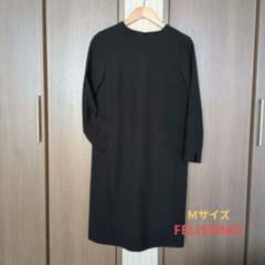 黒のワンピーススーツすっきり見映え♪のサムネイル