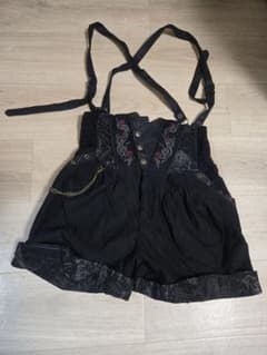 き*ち様 ozz☆ozz on☆薔薇刺繍短パン☆ハーフパンツ☆ゴスロリ☆黒赤