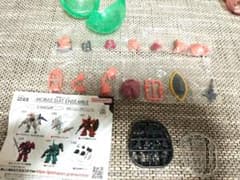ガンダム モビルスーツアンサンブル 28 シャア専用ゲルググ ガシャポンのサムネイル