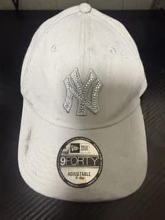 New Era 9FORTY NYヤンキース ラインストーン キャップのサムネイル