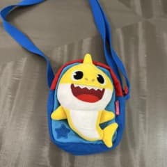 サメキャラクターポシェット　ベビーシャークのサムネイル