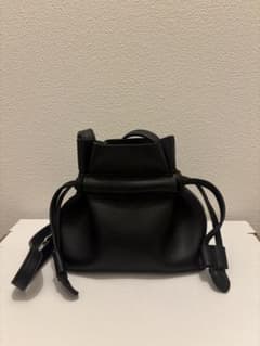 ブラック レザー　巾着型ショルダーバッグのサムネイル