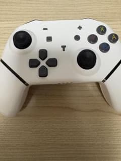 し*こ様 Nintendo Switch用 コントローラー NS011 ホワイトのサムネイル