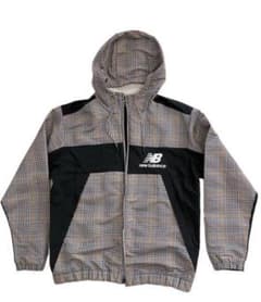 new balance ウィンドブレーカーのサムネイル