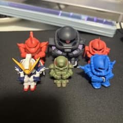 ガンダム まちぼうけ 6体のサムネイル