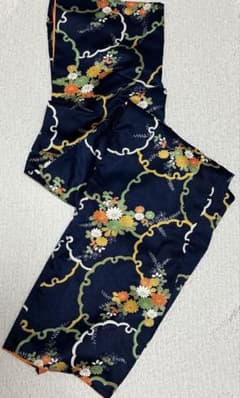 【お値下げ中】アンティーク着物 古着 花柄のサムネイル
