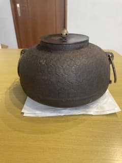 茶道具 茶釜 鉄釜 亀甲文様 あじろ鉄 茶道具 茶釜 鉄釜 亀甲文様 あじろ鉄 - メルカリ