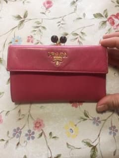 PRADA 折り財布　ピンクのサムネイル