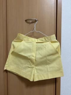 COURT イエロー ショートパンツのサムネイル