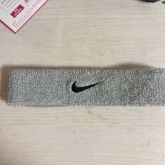 NIKE ヘアバンド グレー 刺繍ロゴのサムネイル