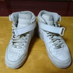 NIKE AIR FORCE1のサムネイル