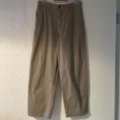 UNIQLO U チノパン ワイドフィットチノ ベージュ 73cm 470549のサムネイル