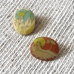 宇野亜喜良 キャラクターピンバッジ 2個セット - メルカリ
