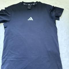 adidas黒tシャツのサムネイル