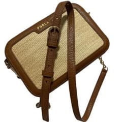 FURLA ベージュ ブラウン スクエア型 ショルダーバッグ - メルカリ