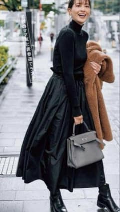 【美品】デパリエ DEPAREILLE タフタタックスカート ブラック　38 美品】デパリエ DEPAREILLE タフタタックスカート ブラック 38 - メルカリ