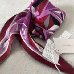 美品エミリオ・プッチ シルクスカーフ 花柄 EMILIO PUCCI（エミリオプッチ） スカーフ JJ295 レディース