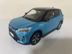 1/30 トヨタ ライズ カラーサンプル トヨタ非売品 ミニカー 送料無料のサムネイル