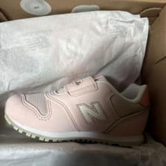 New Balance キッズスニーカー二足セットのサムネイル