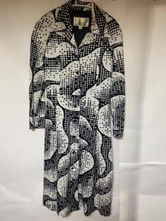 Elegance SOBIEN 長袖ワンピース モノトーン 総柄のサムネイル