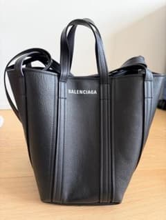 はなさん専用BALENCIAGA 万能なEVERYDAY NORTH-SOUTHのサムネイル