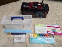 新品未使用　絵具セットと収納ケースのサムネイル