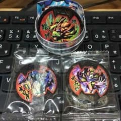 柚子RAICHI様専用QR未登録！妖怪メダルバスターズ・ホロ3点セット！のサムネイル