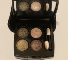 シャネル レ キャトル オンブル ルミエール エ オピュロンス 342