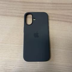 Apple純正ケース　iPhone16 シリコーンケース　ストーングレイのサムネイル