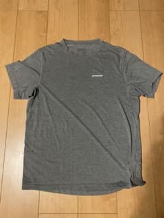 パタゴニア  ポリエステル生地　Tシャツのサムネイル