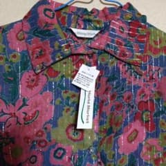 World Market 半袖花柄シャツ　新品未使用　インド綿のサムネイル