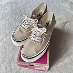 VANS Authentic ベージュ スニーカーのサムネイル