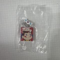 ペコちゃんお菓子のめじるしアクセサリー2026 ミルキーのサムネイル
