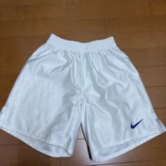 Nike ホワイト ハーフパンツのサムネイル