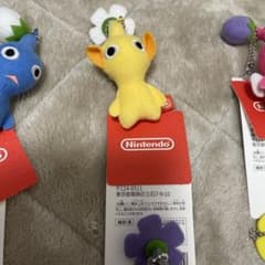 マスコット黄色ピクミン　売り切れ大人気商品のサムネイル