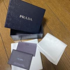 PRADA 箱のサムネイル