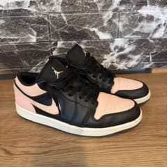 NIKE AIR JORDAN 1 LOW ピンク ブラックのサムネイル