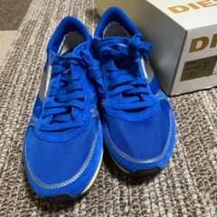 新品　DIESELスニーカー メンズのサムネイル