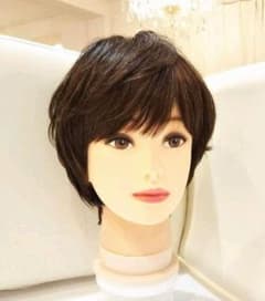 人毛100%総手植え地肌つむじ✨天地真理❣️さら艶髪！ふんわり美人ショート✨のサムネイル