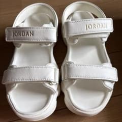 JORDAN サンダル ホワイトのサムネイル