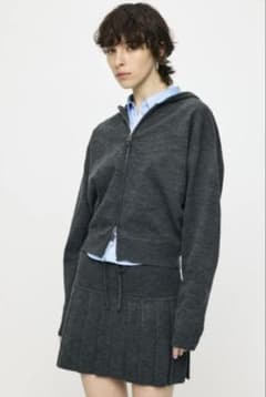 ZIP UP PARKA & PLEATED ミニスカート　moussyのサムネイル