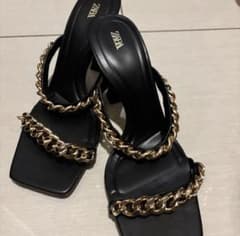ZARA ゴールドチェーン ヒール ミュール【サイズ39】のサムネイル