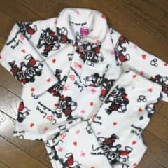 パジャマのサムネイル